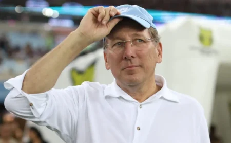 John Textor surpreende com avaliação positiva do ano do Botafogo: “Desculpe se isso incomoda” John Textor surpreende com avaliação positiva do ano do Botafogo: “Desculpe se isso incomoda”