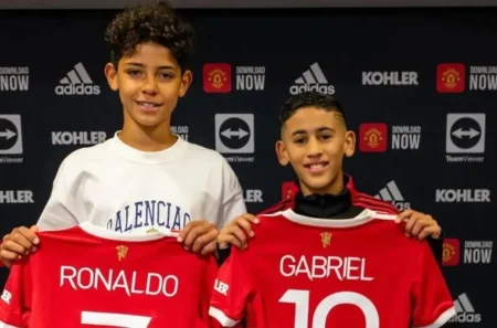 Joia da base: filho de Cristiano Ronaldo, com 15 anos, treina com o time principal do United