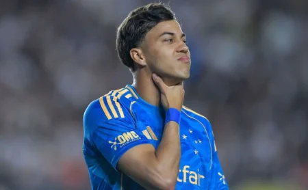 "Kaio Jorge pode pegar um castigo pesado após expulsão contra o Atlético-MG, alertam especialistas"