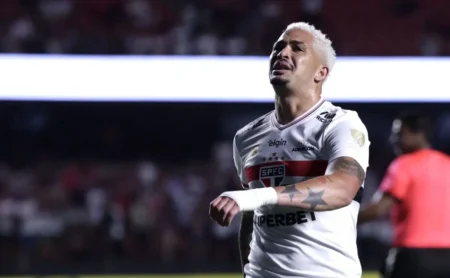 Luciano desabafa após ameaças à família durante passagem pelo São Paulo: "Não envolvam meus familiares"