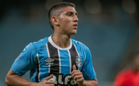 Mano Menezes Detalha Encontro com Monsalve no Grêmio e Revela Surpresa com Posição Solicitada pelo Meia