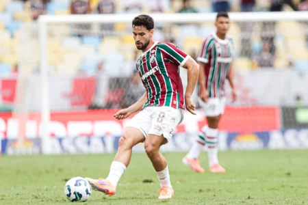 Martinelli é poupado do Fluminense ante o Inter; Manoel realiza artroscopia