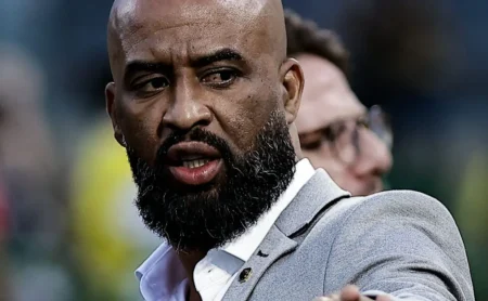 Nicola crava: Fabinho Soldado será demitido do Corinthians em dezembro a pedido de jogadores.