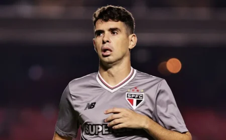 Oscar Afasta Aposentadoria e Mira Recuperação no São Paulo em 2026