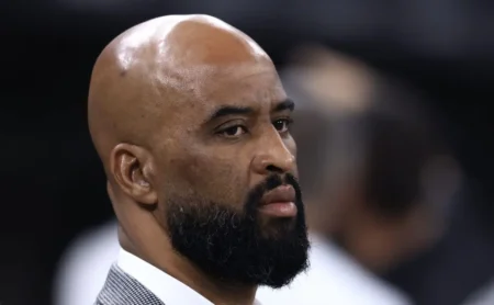 Osmar Stabile critica o apoio de jogadores a Fabinho Soldado e gera tensão no Corinthians Osmar Stabile critica o apoio de jogadores a Fabinho Soldado e gera tensão no Corinthians