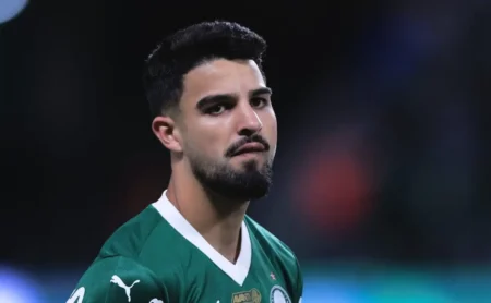 Palmeiras considera improvável a ida de Flaco López ao Al-Rayyan, por desejo do jogador