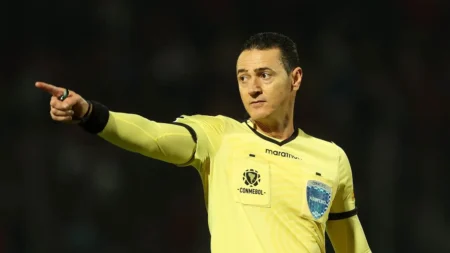 Palmeiras contra LDU: Conmebol define árbitro para o segundo jogo da semifinal da Libertadores