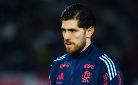Palmeiras e Racing: Rossi aponta jogos "cansativos" como fator para o Flamengo