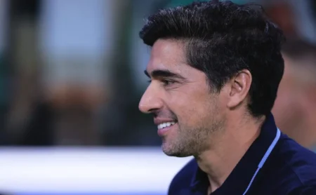 Palmeiras: Abel Ferreira autoriza, e clube pagará R$ 4 milhões por 50% dos direitos de Larson