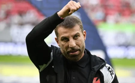 Pedrinho Planeja Reforços para 2026 e Vasco Inicia Negociação por Jefferson Lerma, do Crystal Palace