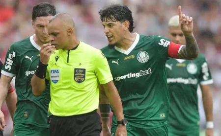 Piquerez e Gómez Denunciados: Palmeiras em Alerta de Desfalque no Brasileirão