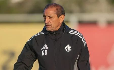 Ramón Díaz Anuncia Próximo Desafio: Aval no Internacional para Confrontar o Mirassol com Alan Rodríguez.