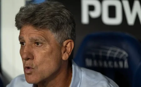 Renato Gaúcho, cotado para 2026, afasta Grêmio e pode comandar o Boca Juniors, aponta rádio uruguaia