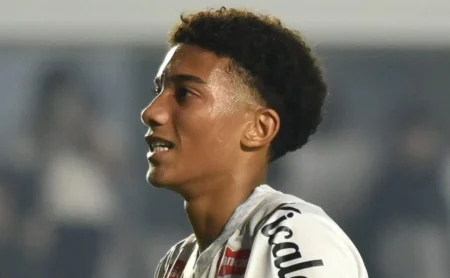 Robinho Jr. quer brilhar com Santos x Corinthians Robinho Jr. quer brilhar com Santos x Corinthians