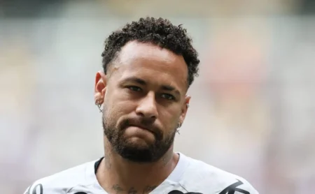 Santos busca renovação com Neymar para 2026: condição e prazo definidos