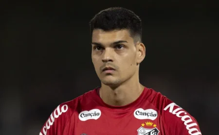 Santos: Gols sofridos nos minutos finais do Brasileirão ligam alerta Santos: Gols sofridos nos minutos finais do Brasileirão ligam alerta