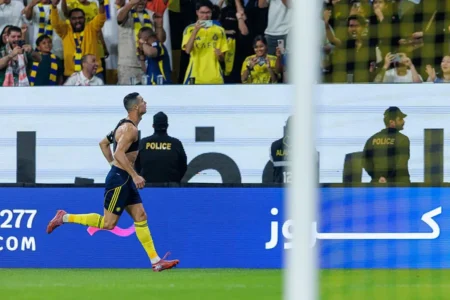 Show de Cristiano Ronaldo: Golaço e assistência em goleada do Al-Nassr sobre o Al-Fateh; confira!