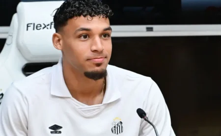 Sormani alfineta Victor Hugo: "Acho esse menino muito fraco"