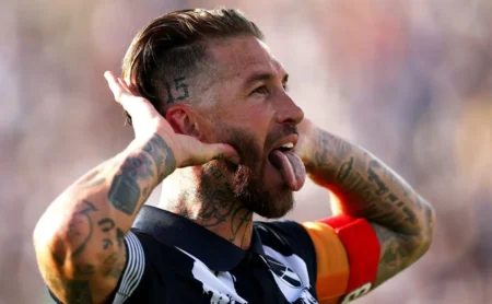 Staff de Sergio Ramos confirma sondagem do Grêmio para reforço em 2026