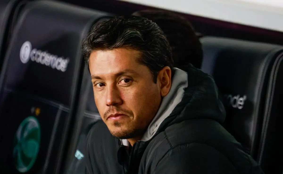 Thiago Carpini analisa Gre-Nal e transfere pressão a Mano Menezes: "Responsabilidade é deles"