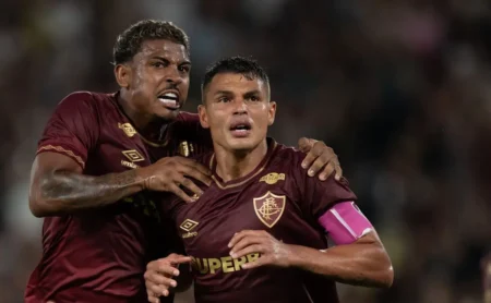 Thiago Silva projeta último título da carreira no Fluminense: "Para premiar essa minha volta à equipe"