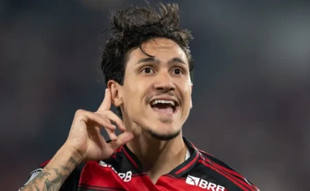 Torcida do Flamengo clama a Filipe Luís pela titularidade de Pedro contra o Palmeiras: “Sem inventar” Torcida do Flamengo clama a Filipe Luís pela titularidade de Pedro contra o Palmeiras: “Sem inventar”