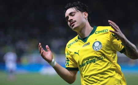 Torcida do Palmeiras aponta dificuldades de Mauricio contra o Cruzeiro no Brasileirão