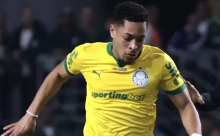 Vitor Roque é Barrado por Bragantino em Lucão