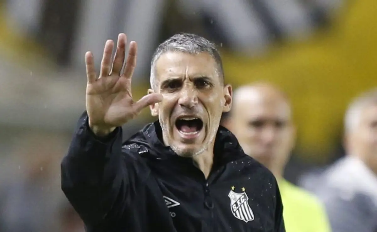 Vojvoda anuncia contratação do craque Neymar pelo Santos "Vojvoda anuncia contratação do craque Neymar pelo Santos"