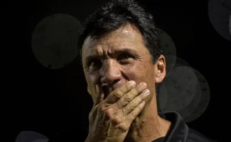 Zé Ricardo: Vasco 2017 e Elenco Atual Compartilham Rota Libertadores