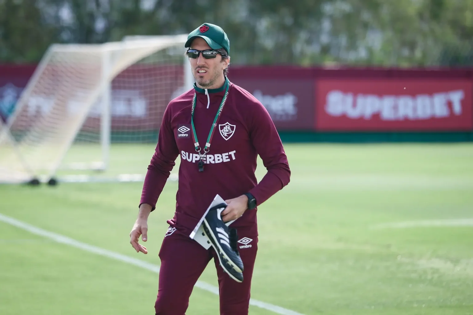 Zubeldía em seu primeiro mês no Fluminense: Imersão e Adaptação no Clube