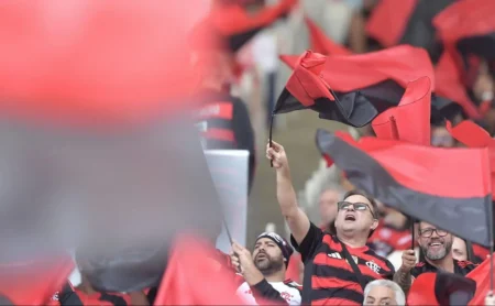 A Fé Rubro-Negra: Por Que o Torcedor do Flamengo Acredita Mais Nesta Final do Que na de 2021 A Fé Rubro-Negra: Por Que o Torcedor do Flamengo Acredita Mais Nesta Final do Que na de 2021