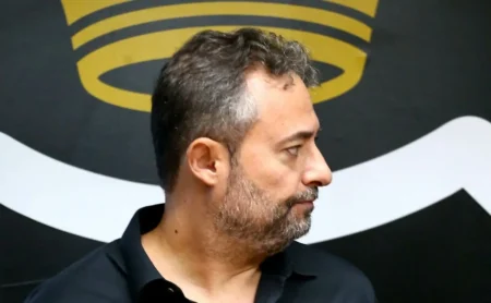 Alexandre Mattos avalia liberação de Enzo Monteiro do Santos; jogador terá reunião para definir futuro Alexandre Mattos avalia liberação de Enzo Monteiro do Santos; jogador terá reunião para definir futuro