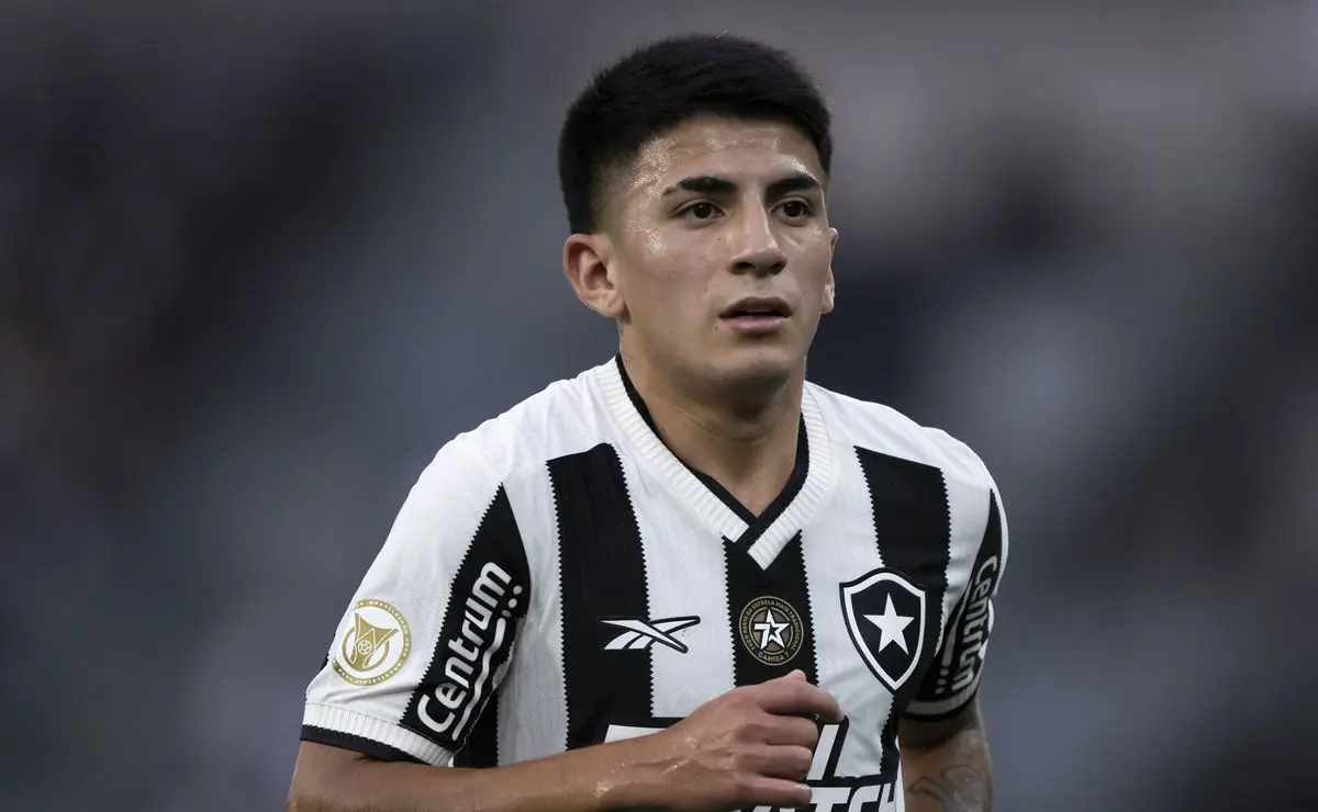 Almada revela decisão sobre o Botafogo e recusa ao Boca Juniors: “Já estava decidido” Almada revela decisão sobre o Botafogo e recusa ao Boca Juniors: “Já estava decidido”