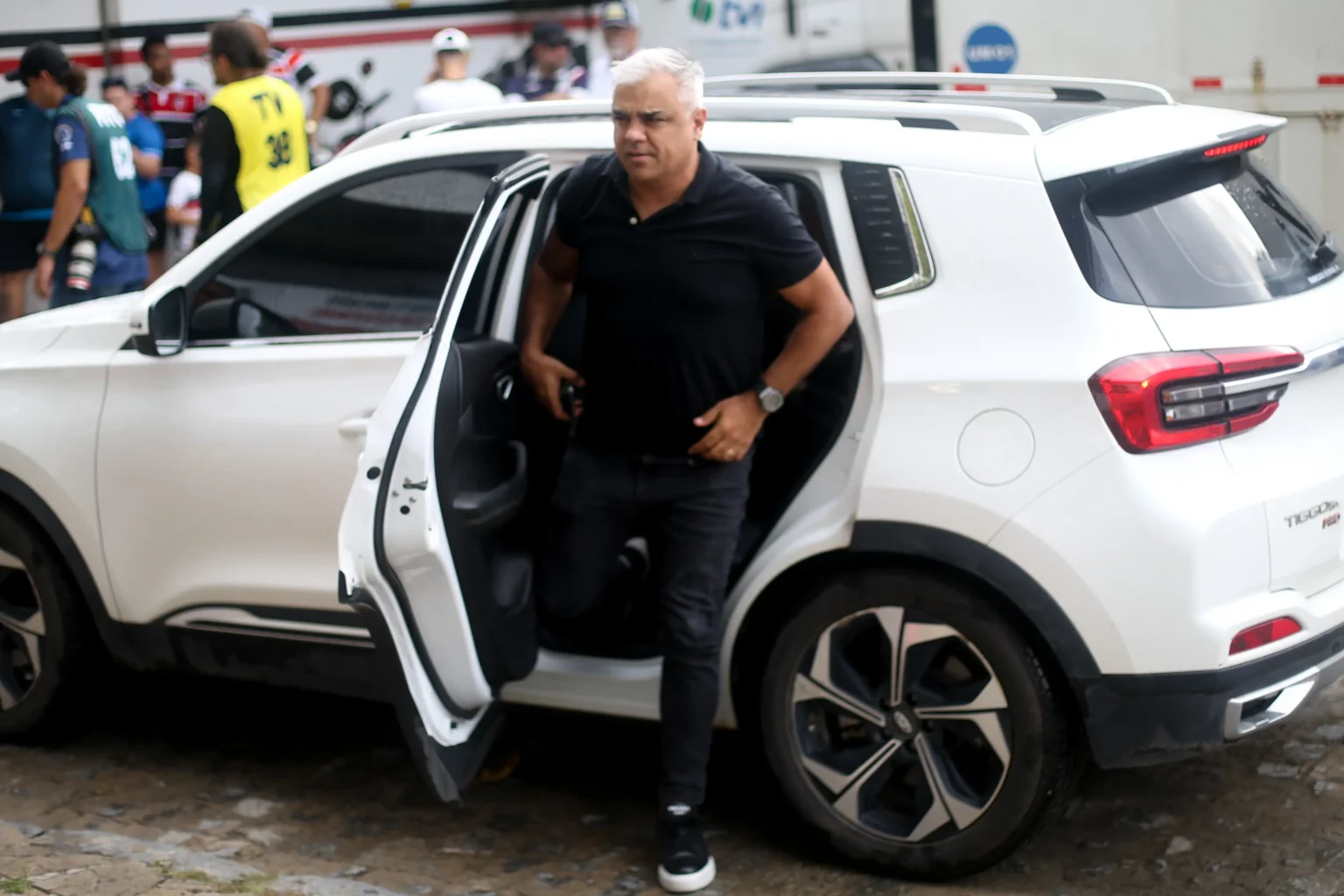 América-MG: Venda da SAF em negociação com empresário de acessos no Athletic e Santa Cruz