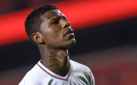 Arboleda: Destaque em Meio à Crise Ofensiva do São Paulo