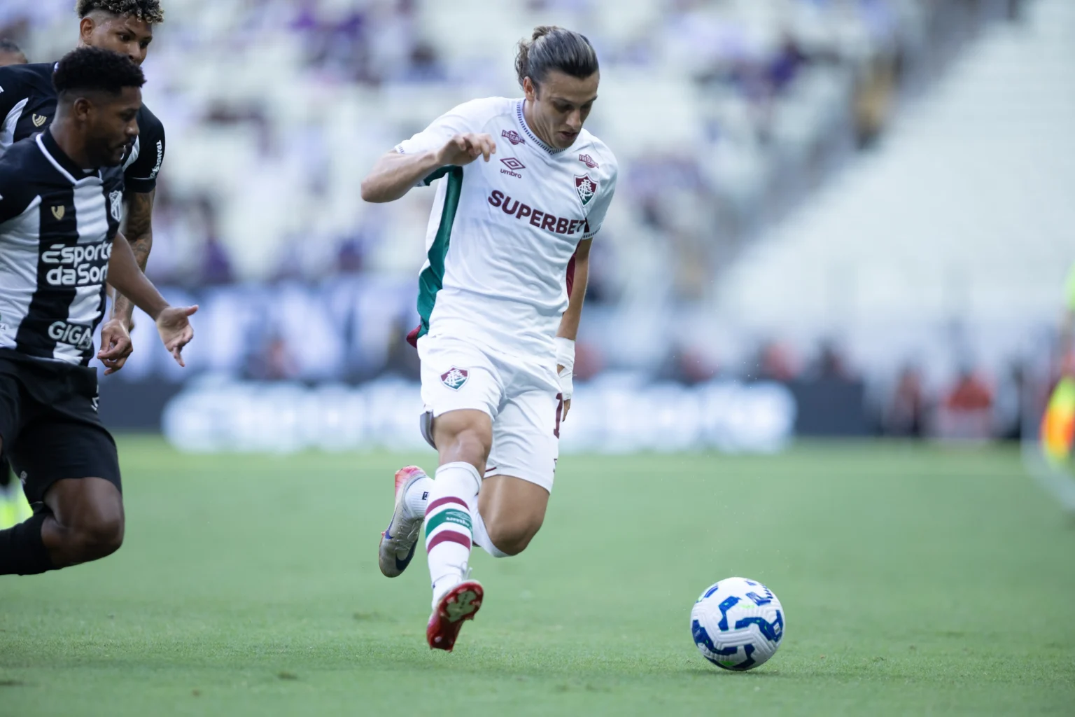 Artilharia do Fluminense completa um mês em jejum e evidencia deficiência ofensiva