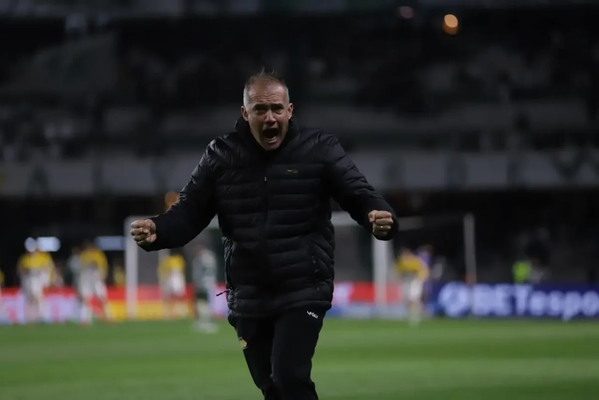 Baptista, em véspera de jogo decisivo, pede ao Criciúma "Ser o mais assertivo possível"
