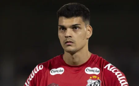 Brazão antecipa reta final do Brasileirão e exige personalidade do Santos na luta contra o rebaixamento Brazão antecipa reta final do Brasileirão e exige personalidade do Santos na luta contra o rebaixamento