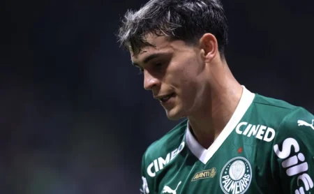 Bruno Fuchs, Sosa e Veiga se destacam após preparo mental de Abel e goleiam a LDU