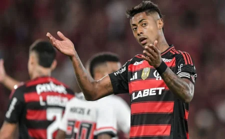 Bruno Henrique Renasce no Ataque do Flamengo Após Fase Difícil