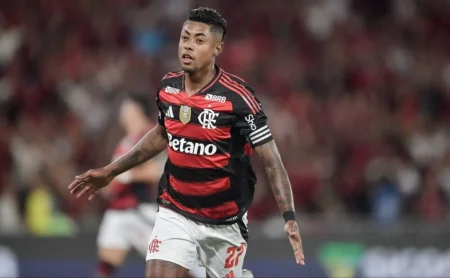 Bruno Henrique Destaque e Melhor Avaliado na Vitória do Flamengo Sobre o Sport no Brasileirão Bruno Henrique Destaque e Melhor Avaliado na Vitória do Flamengo Sobre o Sport no Brasileirão