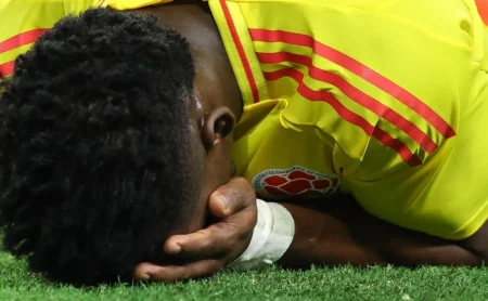 Carbonero Celebra Gol pela Colômbia, Destacando o Bom Momento no Inter