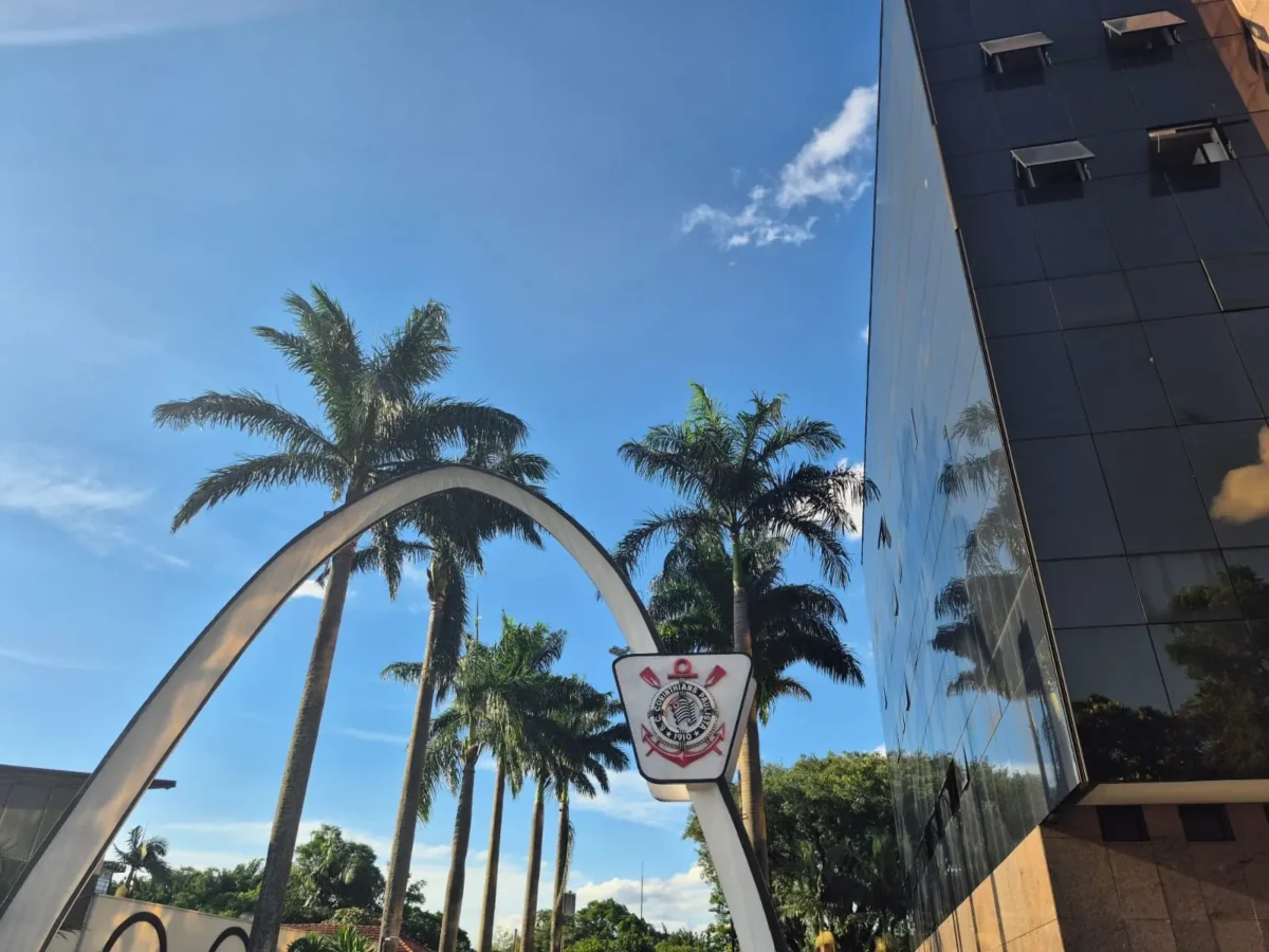 Corinthians efetiva diretor da Alvarez & Marsal como novo gerente financeiro