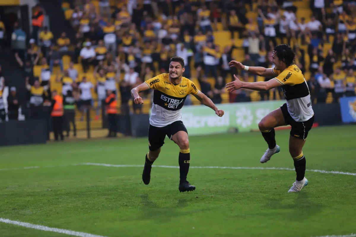 Criciúma com desfalque e 16 jogadores em risco contra o Atlético-GO