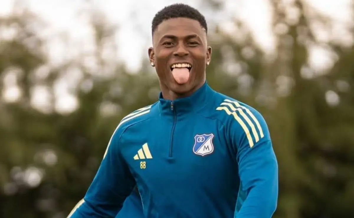 Cruzeiro Garante Néiser Villareal até 2026 com Negociação Avançada com Barcelona Cruzeiro Garante Néiser Villareal até 2026 com Negociação Avançada com Barcelona