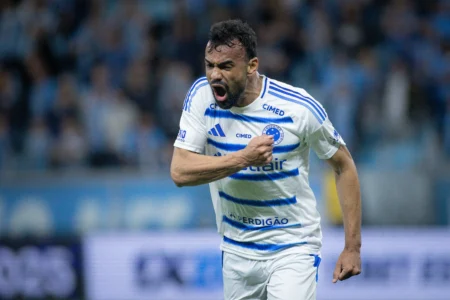 Cruzeiro ganha fôlego na reta final e compete com Flamengo e Palmeiras pela liderança