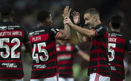 Cruzeiro sondada por Gonzalo Plata do Flamengo, aponta setorista