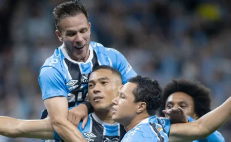 Desempenho e Notas: Individualidades no Confronto entre Grêmio e Palmeiras pelo Brasileirão