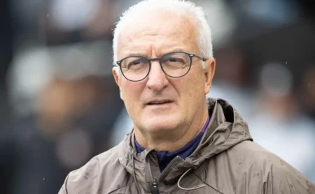 Dorival Júnior organiza marcação, Corinthians capitaliza momentos cruciais e vence o Grêmio em casa Dorival Júnior organiza marcação, Corinthians capitaliza momentos cruciais e vence o Grêmio em casa